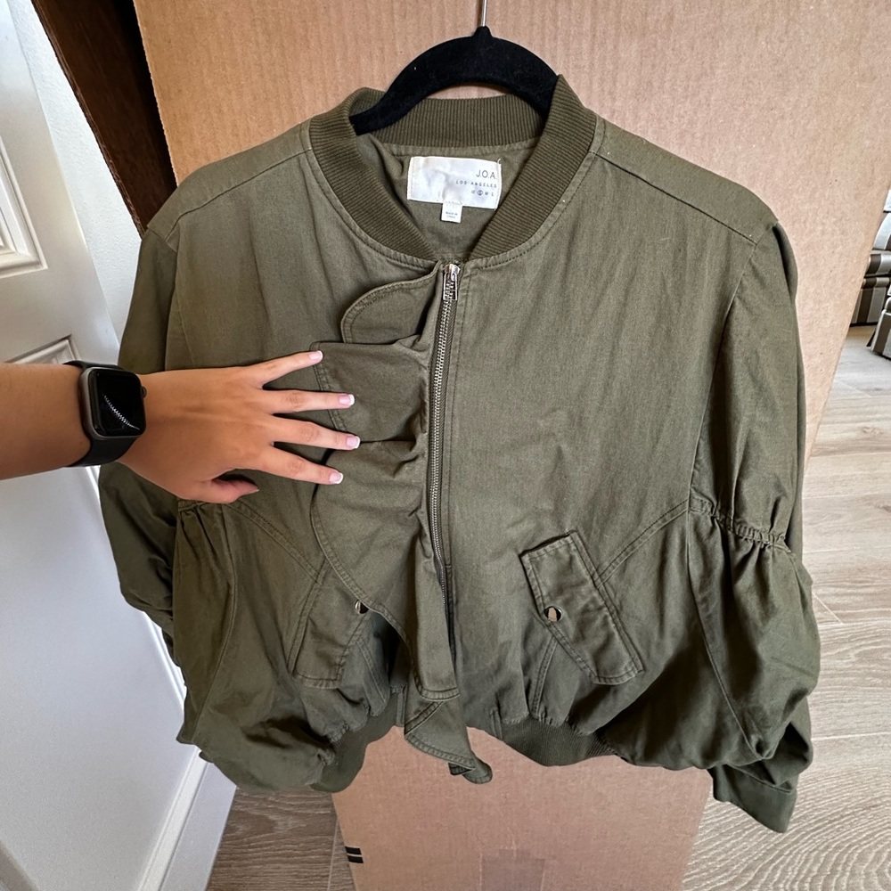 Bomber Jacket - Picture 4 of 7
